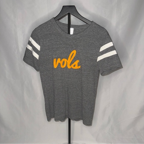 Unbranded Tops - Gray “Vols” Graphic T-Shirt with White Sleeve Stripes – Size Large – EUC